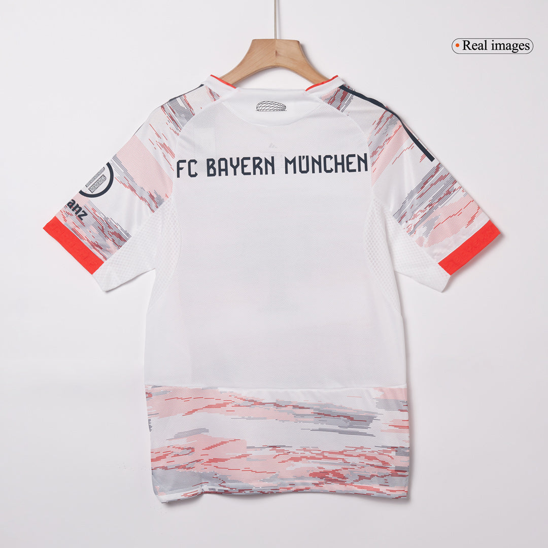 UPAMECANO #2 Munich Extérieur Maillot 2025/26 Blanc Joueur